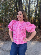 Load image into Gallery viewer, Short puff sleeves button down floral jacquard top with scallop trim detail