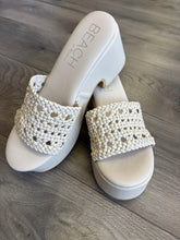 Load image into Gallery viewer, Matisse Cove Sandal