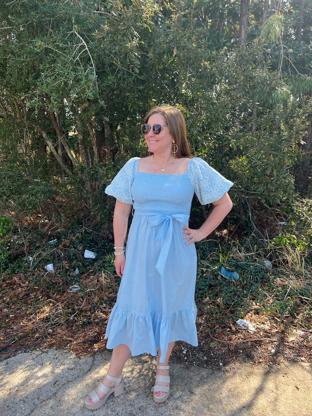 SY6330 Short Embroidered Balloon Sleeve Woven Midi Dress with Waist front tie