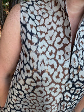 Load image into Gallery viewer, Stand Collar Animal Jacquard Dress