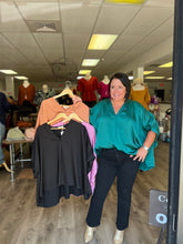 Load image into Gallery viewer, T19618 Satin v-neck 1/2 sleeve top featuring front placket detail