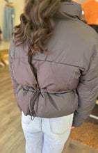 Load image into Gallery viewer, DZ23F013 Puffer Jacket
