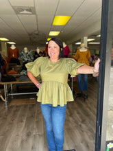 Load image into Gallery viewer, SY5076 PUFF SLEEVE TOP WITH RUFFLED WAIST