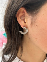 Load image into Gallery viewer, BB Lila Clover Earrings