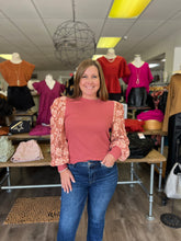 Load image into Gallery viewer, B21346-1 Mix Fabric Power Shoulder Sleeves Top