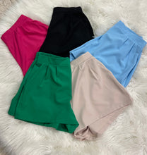 Load image into Gallery viewer, K6469 Pleated Dress Shorts