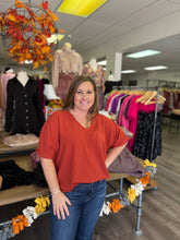 Load image into Gallery viewer, TG53171 v neck short sleeve pocket top