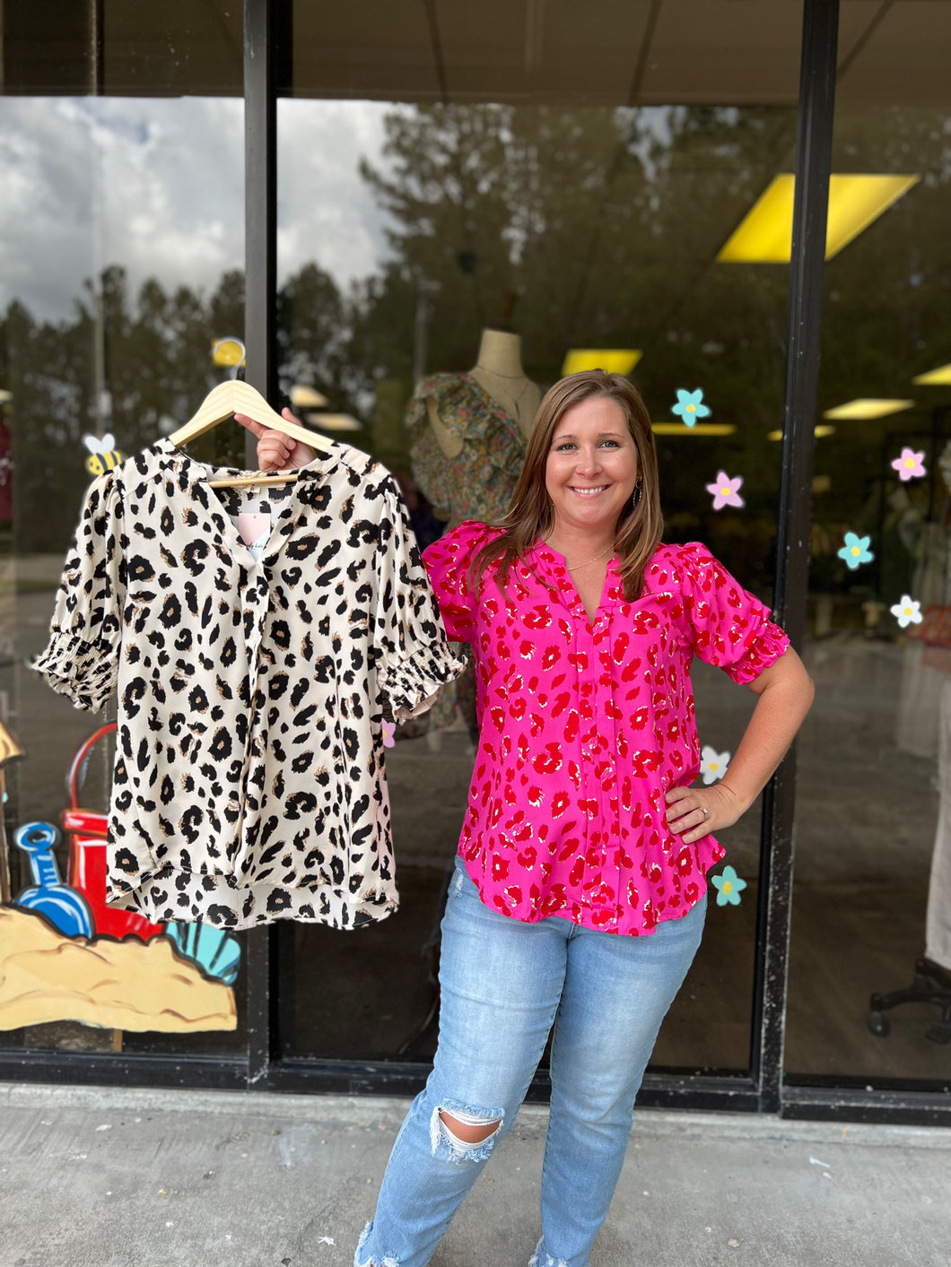 H9359-1 Leopard Print V-Neck Bubble Sleeve Top