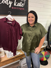 Load image into Gallery viewer, T18299 Solid satin button down collared top featuring pocket detail at bust.