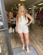 Load image into Gallery viewer, BK4995 So Chic Strapless Romper