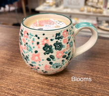 Load image into Gallery viewer, Mug Candle