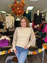 Load image into Gallery viewer, G20447 Solid Leopard Balloon sleeve top