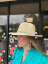 Load image into Gallery viewer, Jazz Rhinestone Straw Hat