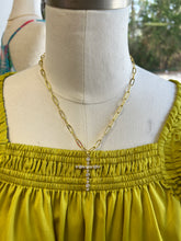 Load image into Gallery viewer, Jennifer Thames TS Bubble Cross