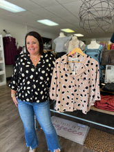 Load image into Gallery viewer, VT60201B Dolman printed top