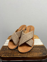 Load image into Gallery viewer, Exceed Soda Sandal