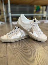Load image into Gallery viewer, Paula- Bone Snake Sneaker
