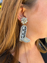 Load image into Gallery viewer, Beaded Boot Earrings