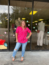 Load image into Gallery viewer, H9359-1 Leopard Print V-Neck Bubble Sleeve Top