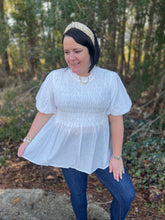 Load image into Gallery viewer, G9943 Smocked Bubble Sleeve Top