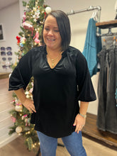 Load image into Gallery viewer, T12539-1 Velvet shirring ruffled split neck 3/4 sleeve top