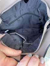 Load image into Gallery viewer, Studded Crossbody 2387