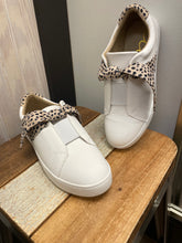 Load image into Gallery viewer, Lettie Cheetah sneakers