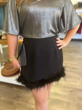Load image into Gallery viewer, G9652 Feather Skirt