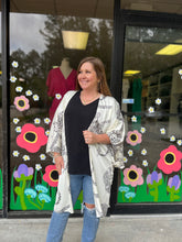 Load image into Gallery viewer, J20009 Cheetah Satin Kimono