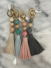 Load image into Gallery viewer, Wood and Tassel Keychain