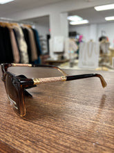 Load image into Gallery viewer, Polarized Sunglasses- Brown with gold side detail
