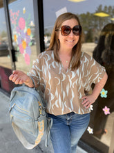 Load image into Gallery viewer, v neck top P12108