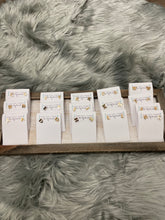 Load image into Gallery viewer, Jennifer Thames Initial Earrings