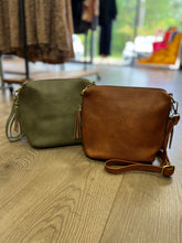 Load image into Gallery viewer, M1766 Dylan Crossbody