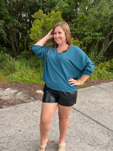 Load image into Gallery viewer, PK4649 Pull on shorts in faux leather