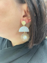 Load image into Gallery viewer, Taylor Shaye Acrylic Diamond Starburst Drop Earring