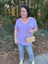 Load image into Gallery viewer, DZ23A790 V Neck with raw hem around neckline
