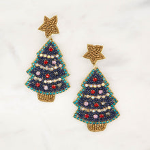 Load image into Gallery viewer, Christmas beaded earrings